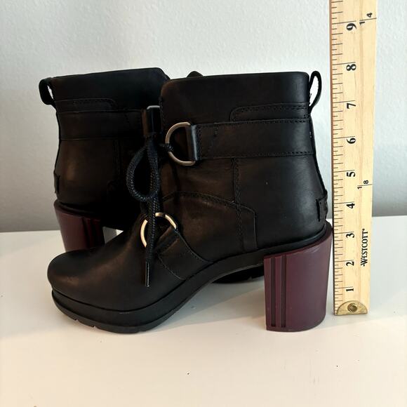 Sorel Margo Ankle Boots Size 7.5 Black Leather Heeled Lace Up Bootie Waterproof - Picture 8 of 9